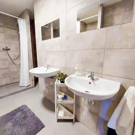 Utulny Dvouluzkovy B2 Accommodatie bij particulieren *