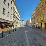 B2 Dvouluzkovy Centrum Prahy * Prag