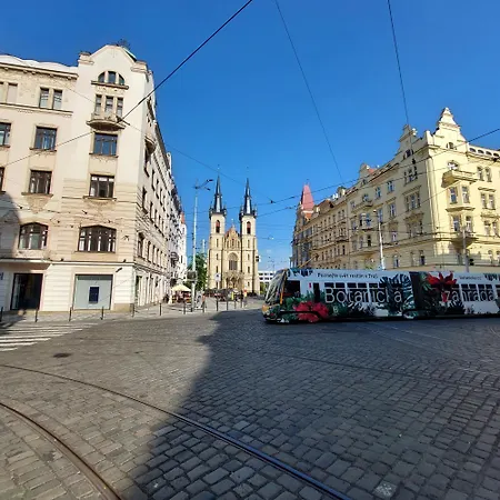 B2 Dvouluzkovy Centrum Prahy * 布拉格